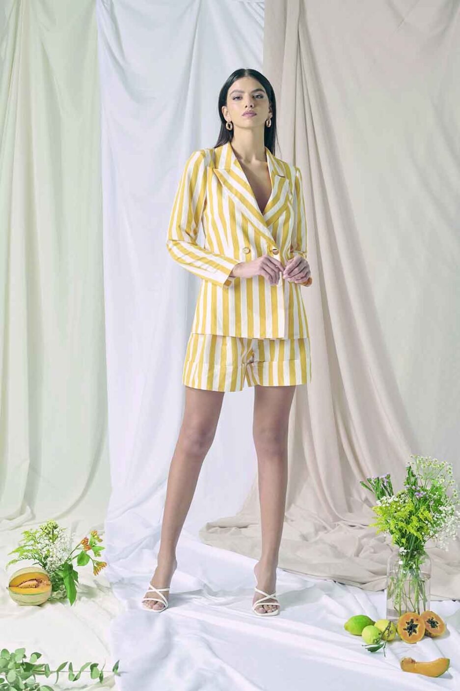 Americana de la marca QGuapa Milano Amarillo